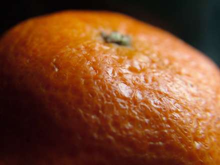 تصويري از يک پرتقال از نماي نزديک