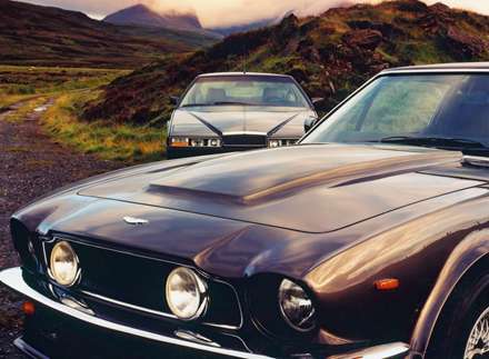 نماي سپر و چراغ هاي جلوي  اتومبيل استون مارتسن  - V8- 1977-Vantage-