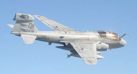 هواپیمای جنگنده EA-6B Prowler