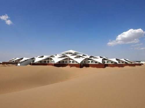 هتل؛ در دل کویر مغولستان