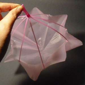 چتر نجات پلاستيکي
