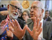 پیتر هیگز و فرانسوا انگلرت در کنفرانس خبری سرن پس از اعلام مشاهده ذره هیگز