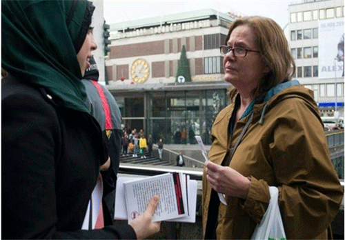 ترویج فرهنگ حسینی در جهان