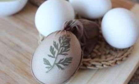 آموزش درست کردن تخم مرغ رنگی با طرح برگ