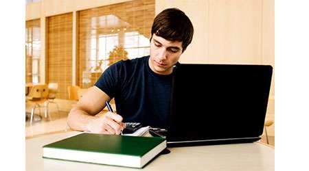 باسواد کیست؟