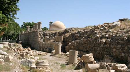 معبد آناهیتا