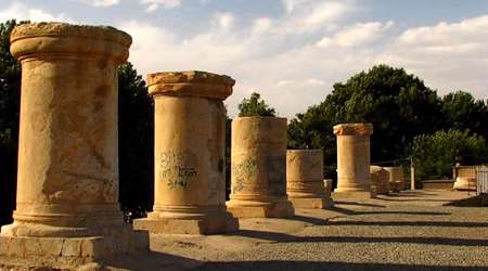 معبد آناهیتا