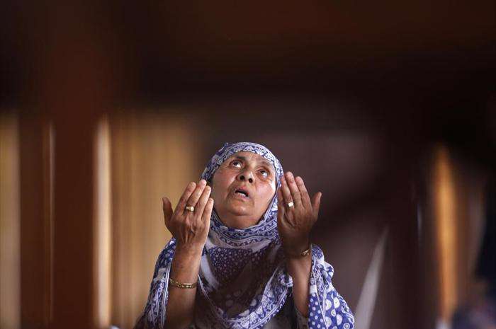 ماه رمضان از لنز دوربین رویترز