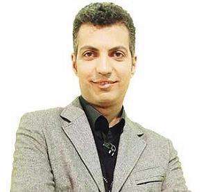 صحبتهای «عادل فردوسی پور» با مخاطبانش در سر کلاس درس صحبتهای «عادل فردوسی پور» با مخاطبانش در سر کلاس درس