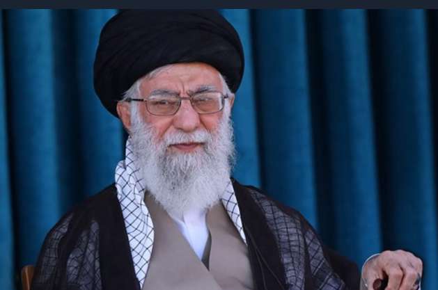 حضور رهبر انقلاب در مراسم دانشآموختگی دانشجویان دانشگاه علوم انتظامی حضور رهبر انقلاب در مراسم دانشآموختگی دانشجویان دانشگاه علوم انتظامی